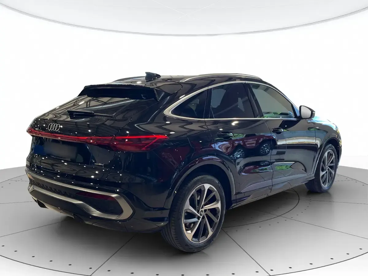 Nuova Audi Q5 Sportback S-Line 204 CV (150 kW) 2026 Nero SUV