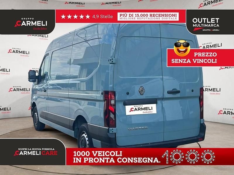 Usata Renault Master 149 CV (109 kW) 2024 Blu Monovolume