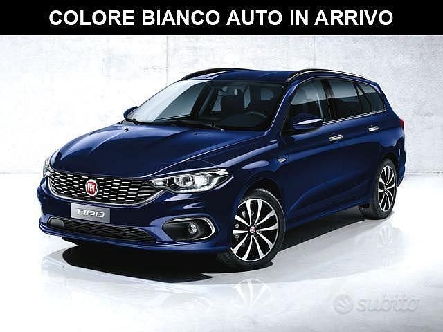 Usata Fiat Tipo Easy 120 CV (88 kW) 2017 Bianco Station wagon