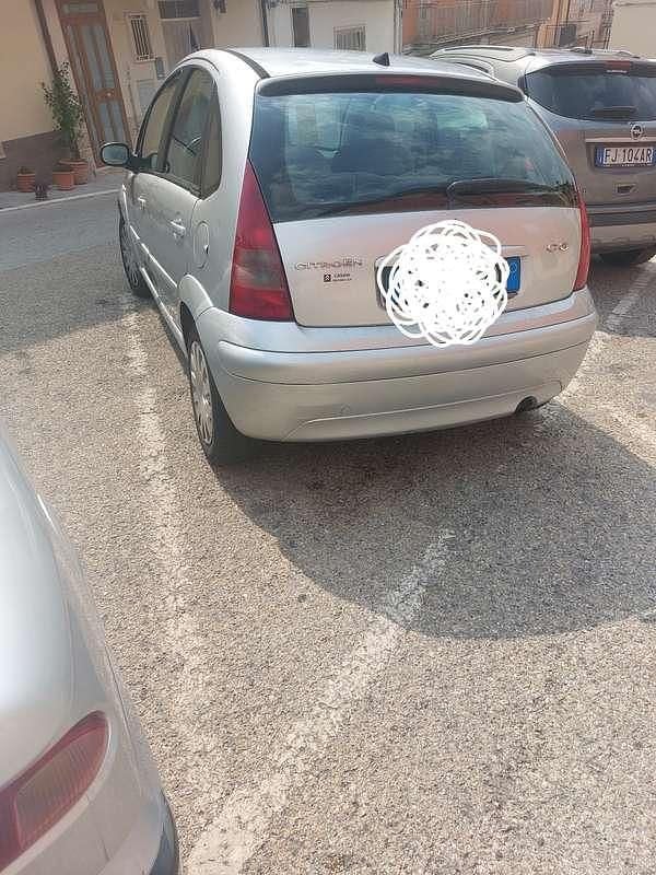 Usata 2005 Citroën C3 Elegance Tre volumi | 900 € (Super prezzo) - Immagine 1/4
