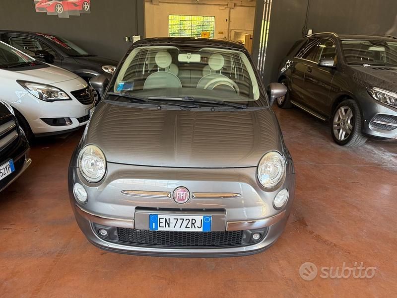 Begagnad Fiat 500 Lounge 95 HK (69 kW) 2012 Grå Sedan