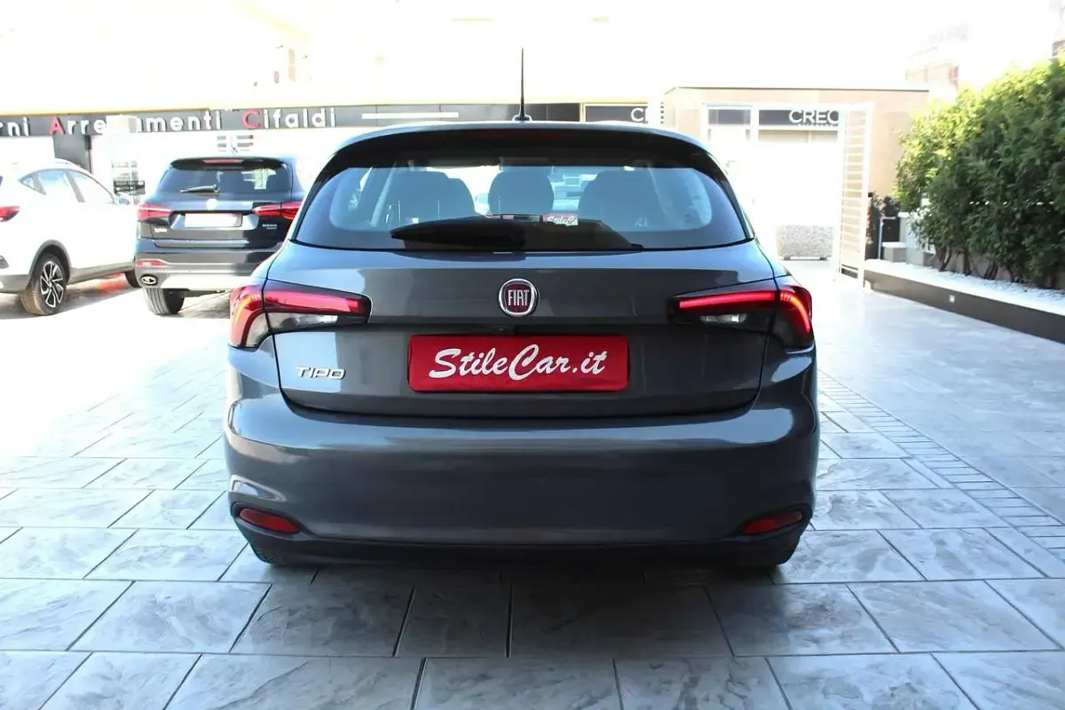 Usata Fiat Tipo City Life 95 CV (69 kW) 2022 Grigio colosseo metallizzato Berlina