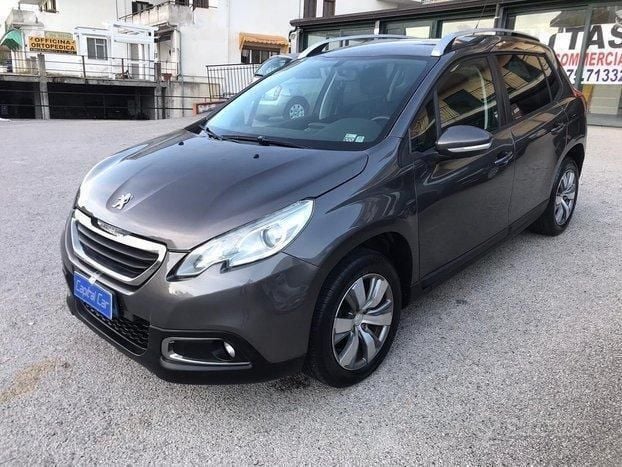 Usata Peugeot 2008 Allure 82 CV (60 kW) 2013 Marrone SUV