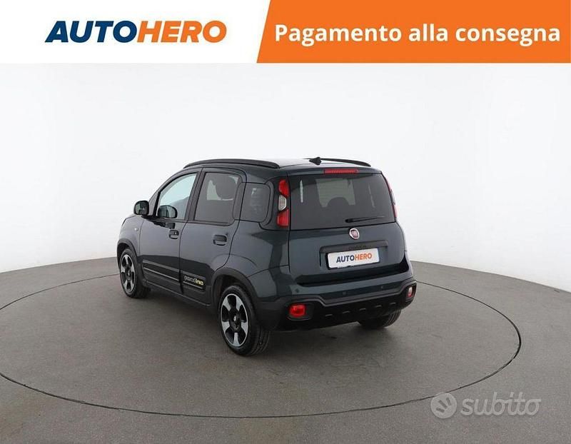 Usata Fiat Panda Cross Cross 69 CV (50 kW) 2024 Verde Utilitaria