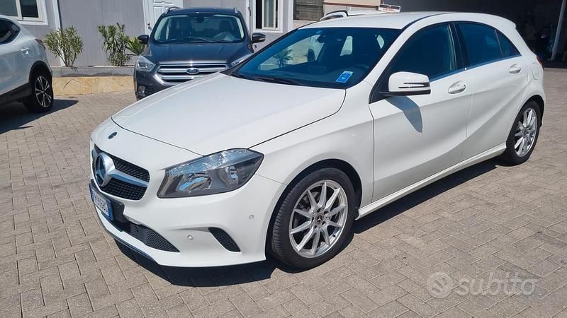 Usata Mercedes A200 Business 136 CV (100 kW) 2018 Bianco Berlina