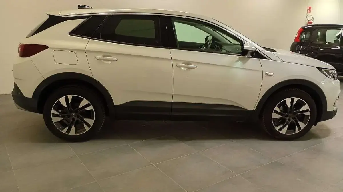 Usata Opel Grandland X Innovation 120 CV (88 kW) 2018 Other SUV