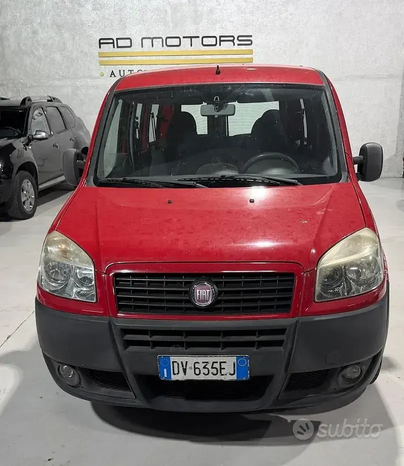 Usata Fiat Doblò 103 CV (75 kW) 2009 Rosso Monovolume