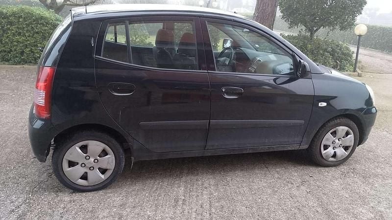 Usado Kia Picanto LX 60 CV (44 kW) 2007 Utilitario