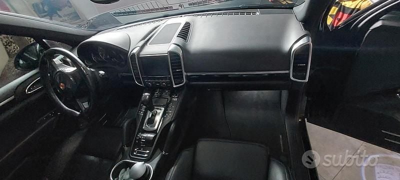 Usata Porsche Cayenne 245 CV (180 kW) 2014 Nero SUV