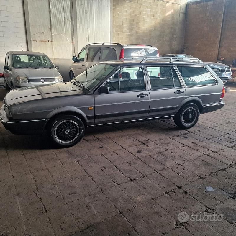 Usata VW Passat GTD 69 CV (50 kW) 1987 Grigio Station wagon