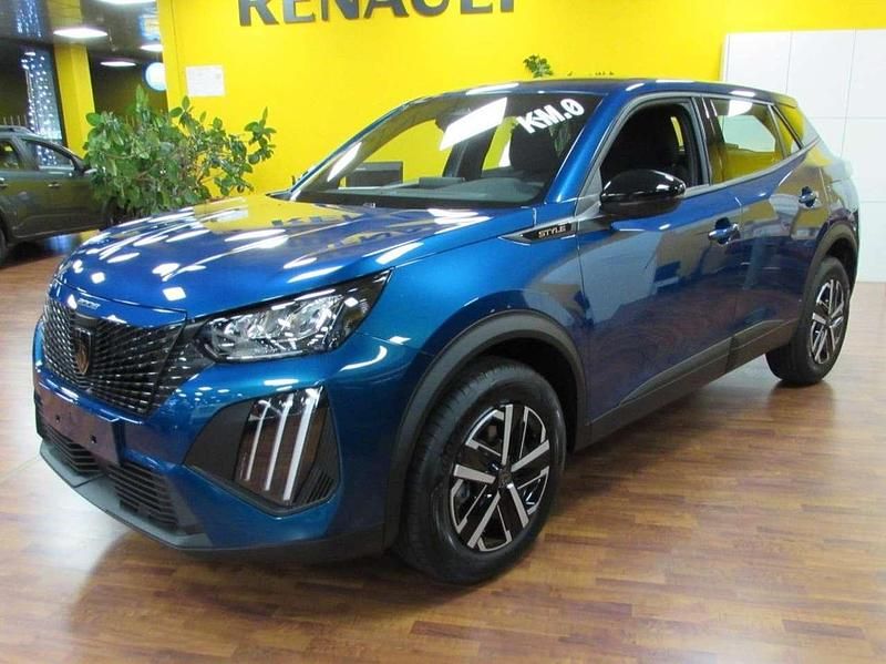 Blu obsession Nuova 2025 Peugeot 2008 Style SUV | 20.490 € (Buon prezzo) - Immagine 1/4