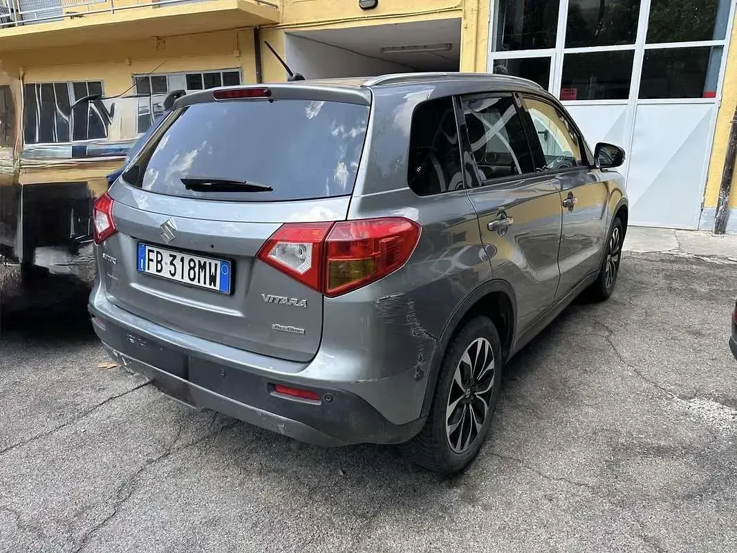 Usata Suzuki Vitara Comfort+ 120 CV (88 kW) 2016 SUV