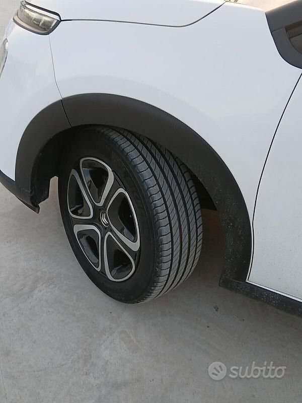 Usata Citroën C3 Feel 102 CV (75 kW) 2021 Bianco Utilitaria