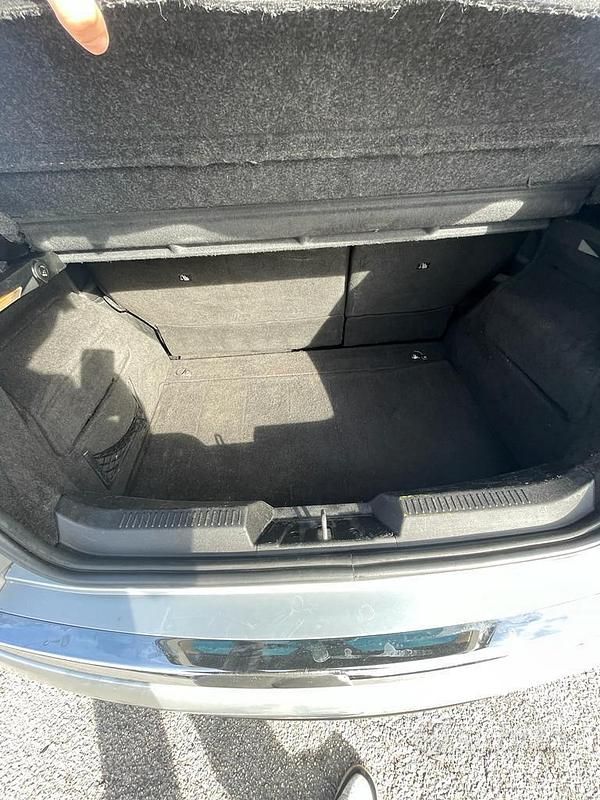 Usata Lancia Delta 105 CV (77 kW) 2009 Grigio Utilitaria