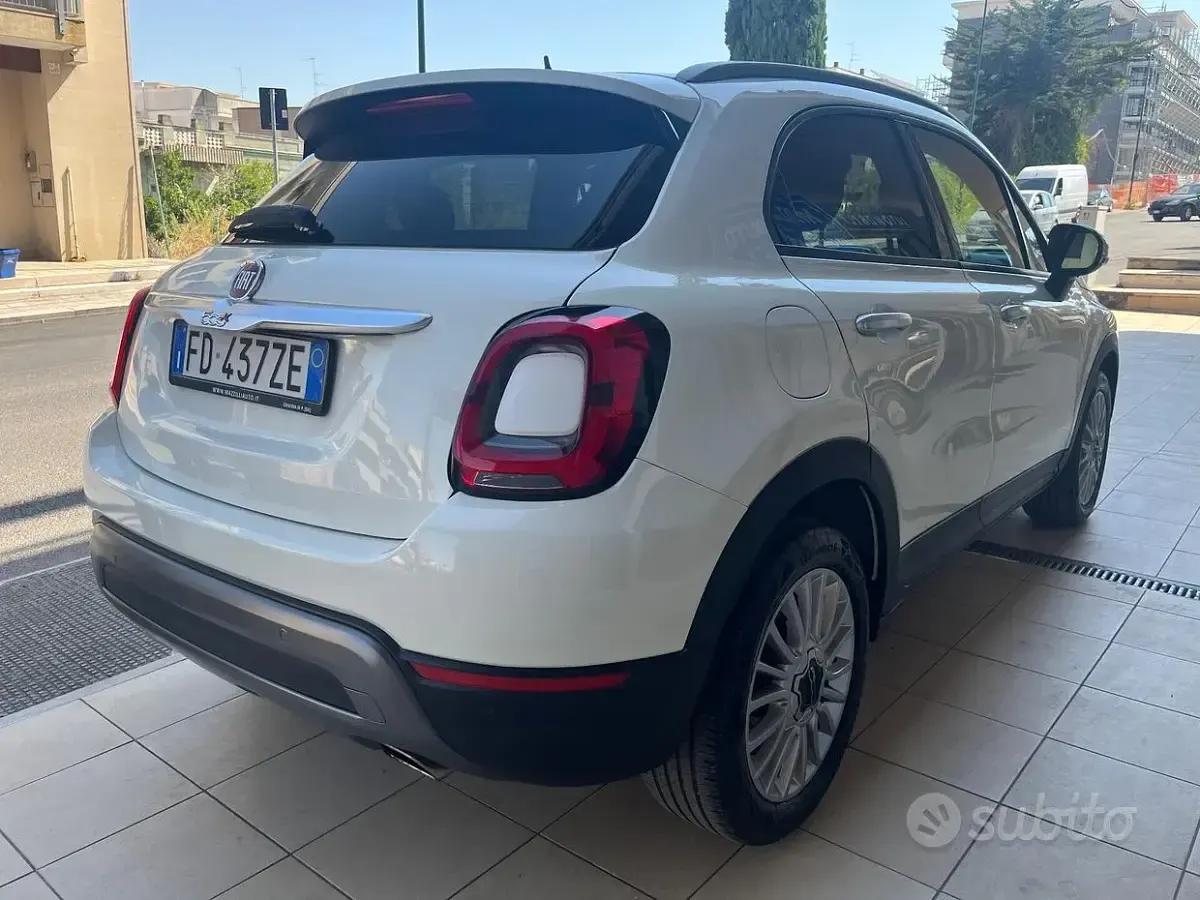 Usata Fiat 500X Cross 120 CV (88 kW) 2015 Bianco SUV