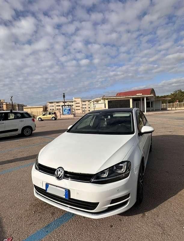 Usata VW Golf VII Highline 110 CV (80 kW) 2014 Bianco Berlina