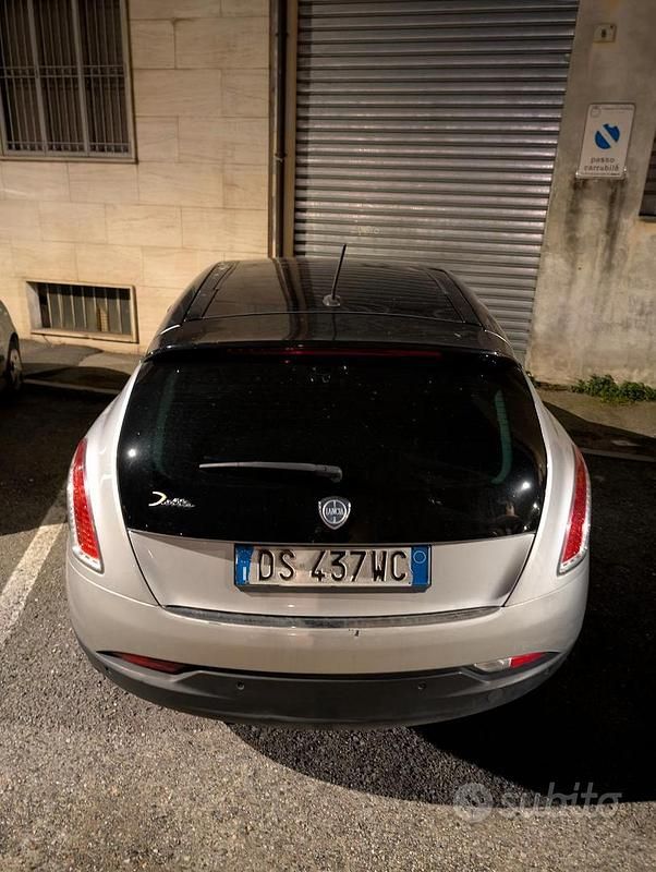 Begagnad Lancia Delta 165 HK (121 kW) 2009 Halvkombi