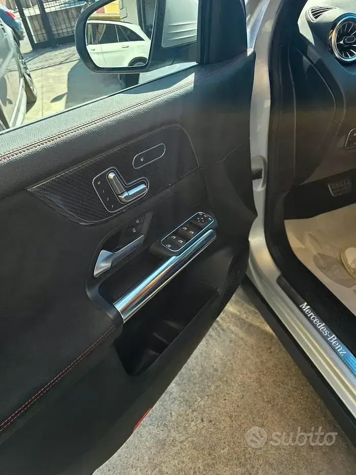 Usata Mercedes GLA200 150 CV (110 kW) 2021 SUV