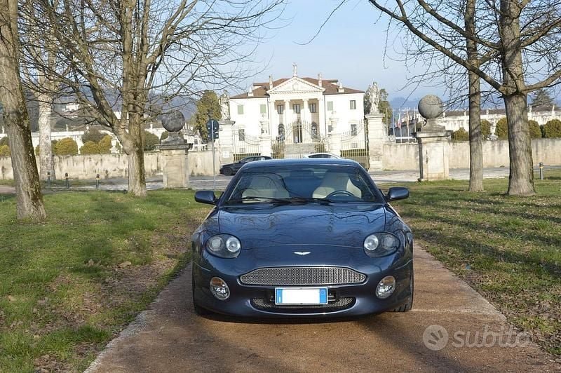 Usata Aston Martin Vantage 420 CV (308 kW) 2002 Blu Coupé