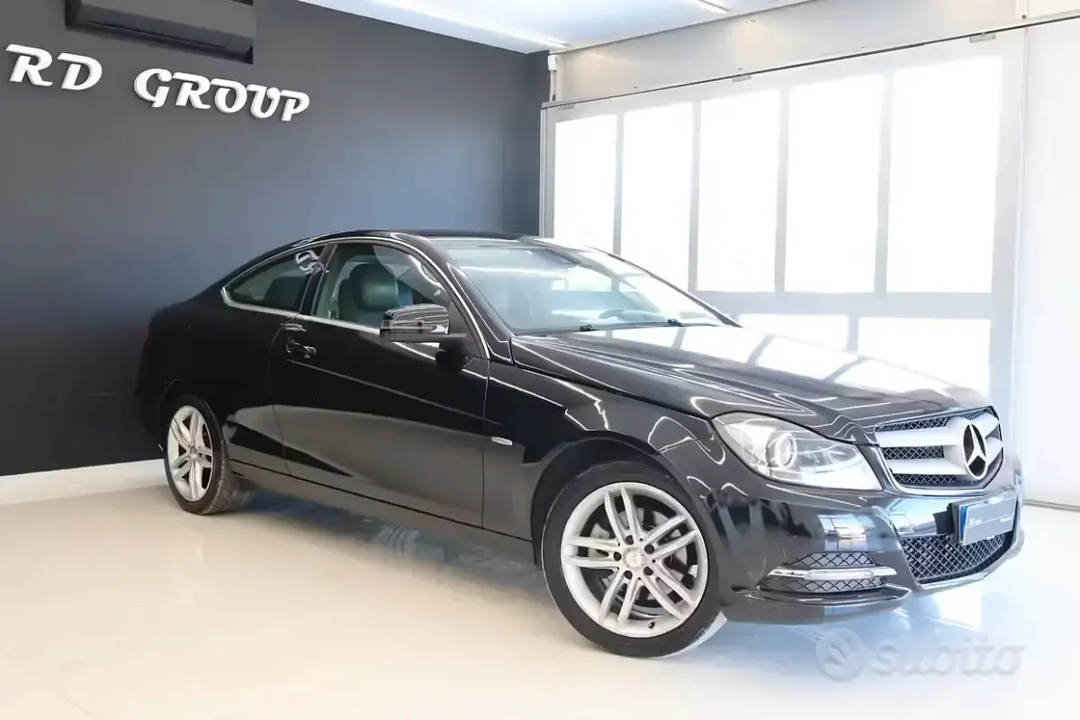 Usata Mercedes C220 Avantgarde 170 CV (125 kW) 2011 Nero Coupé