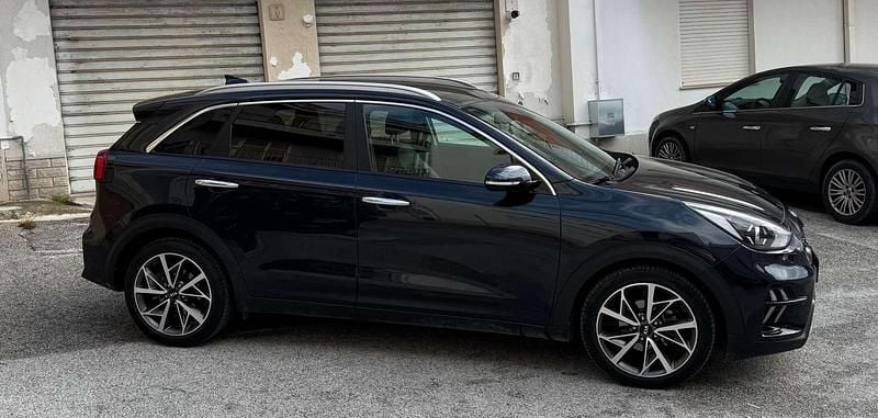 Usata Kia Niro Style 105 CV (77 kW) 2020 Blu/azzurro SUV