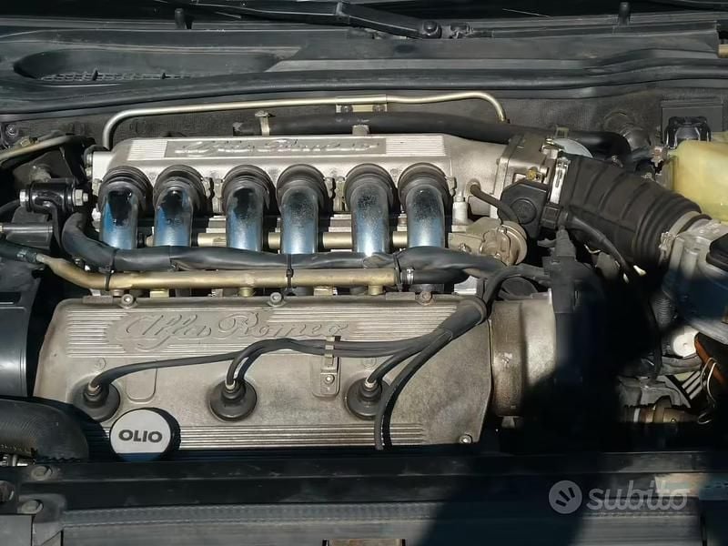 Usata Alfa Romeo 164 188 CV (138 kW) 1989 Verde Berlina