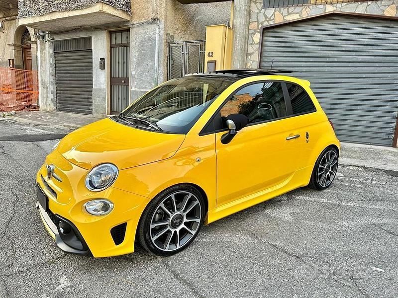 Usata Abarth 595 165 CV (121 kW) 2023 Giallo Berlina