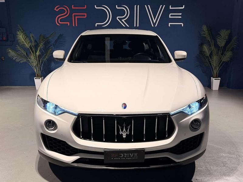 Usata Maserati Levante 252 CV (185 kW) 2019 Bianco SUV