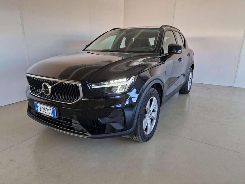 Usata Volvo XC40 Momentum 129 CV (94 kW) 2022 Nero SUV