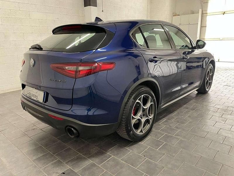 Usata Alfa Romeo Stelvio Sprint 190 CV (139 kW) 2020 Blu SUV