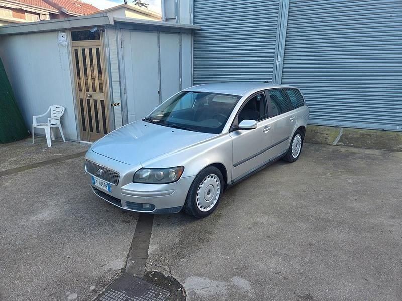 Usata Volvo V50 Summum 135 CV (99 kW) 2006 Argento Station wagon