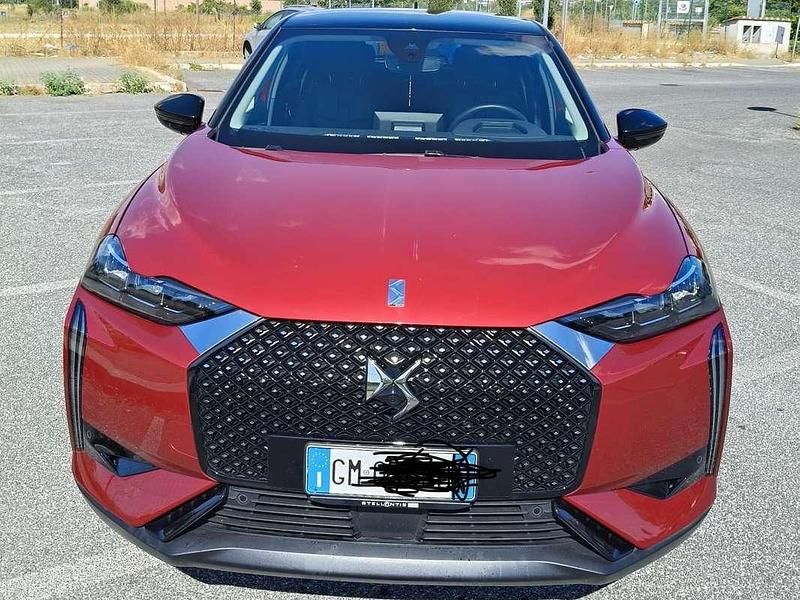 Nero Usata 2023 DS Automobiles DS3 Crossback E-Tense So Chic SUV | 26.500 € (Buon prezzo) - Immagine 1/4