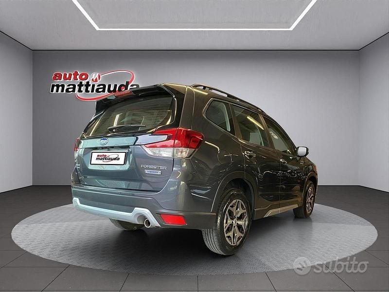 Usata Subaru Forester 4dventure 150 CV (110 kW) 2020 Grigio SUV