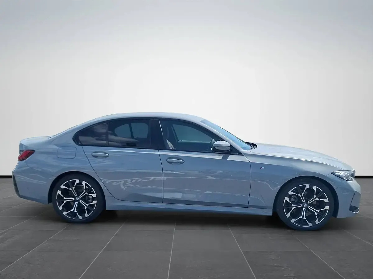 Nuova BMW 320 Comfort Edition 190 CV (139 kW) 2026 Brooklyn grey metallic Berlina
