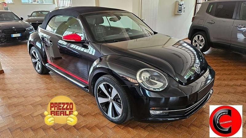 Usata VW New Beetle Cabriolet CLUB 105 CV (77 kW) 2016 Nero Cabrio