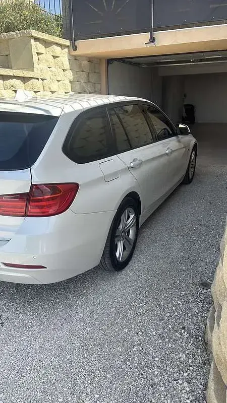 Usata BMW 320 Sport Line 184 CV (135 kW) 2013 Station wagon