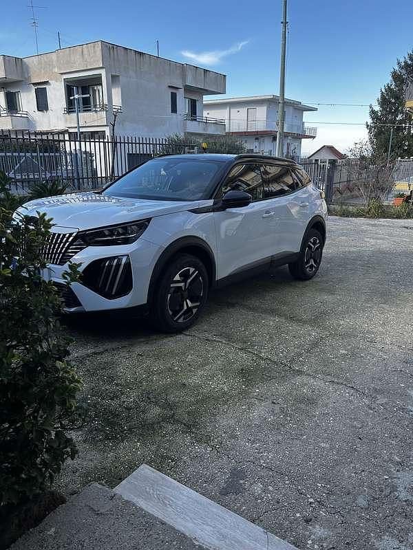 Usata Peugeot 2008 GT 131 CV (96 kW) 2024 SUV