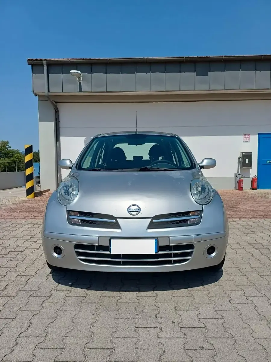 Usata Nissan Micra 86 CV (63 kW) 2007 Argento Berlina