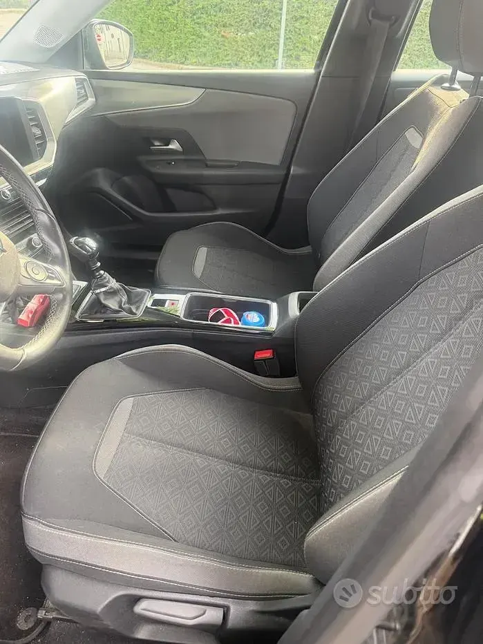 Usata Opel Mokka 101 CV (74 kW) 2021 Nero SUV