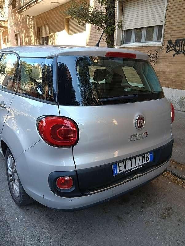 Usata Fiat 500L Living 105 CV (77 kW) 2014 Argento Monovolume