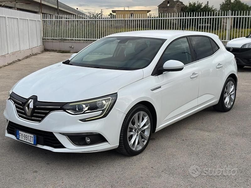 Usata Renault Mégane IV Intens 115 CV (84 kW) 2019 Bianco Berlina