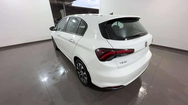 Usata Fiat Tipo City Life 101 CV (74 kW) 2022 Bianco Utilitaria