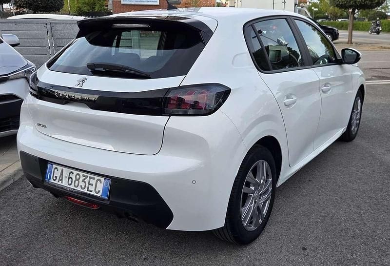 Usata Peugeot 208 Active 75 CV (55 kW) 2020 Bianco Utilitaria