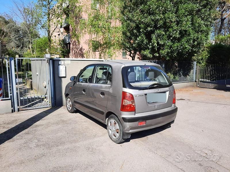 Usata Hyundai Atos Prime 59 CV (43 kW) 2004 Grigio Utilitaria