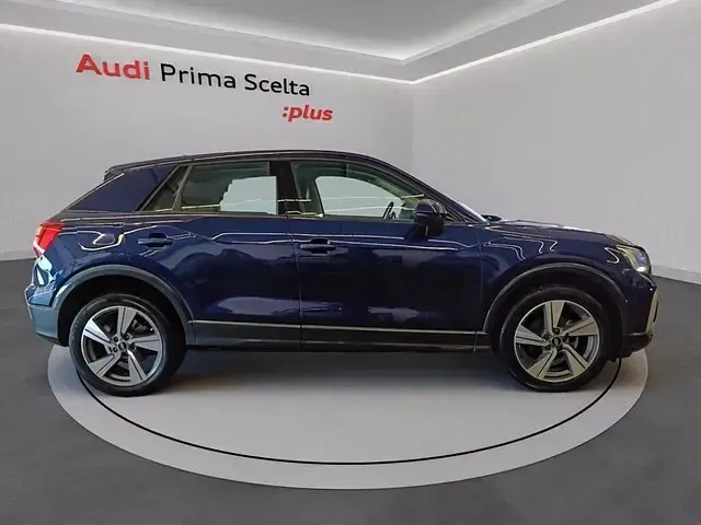 Usata Audi Q2 Admired 150 CV (110 kW) 2022 Blu navarra met SUV