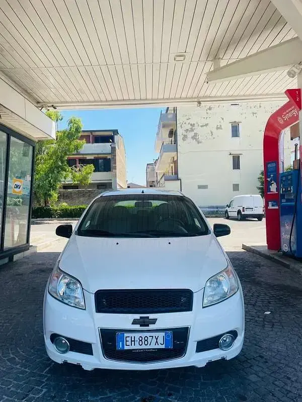 Usata Chevrolet Aveo LT 84 CV (61 kW) 2011 Bianco Berlina