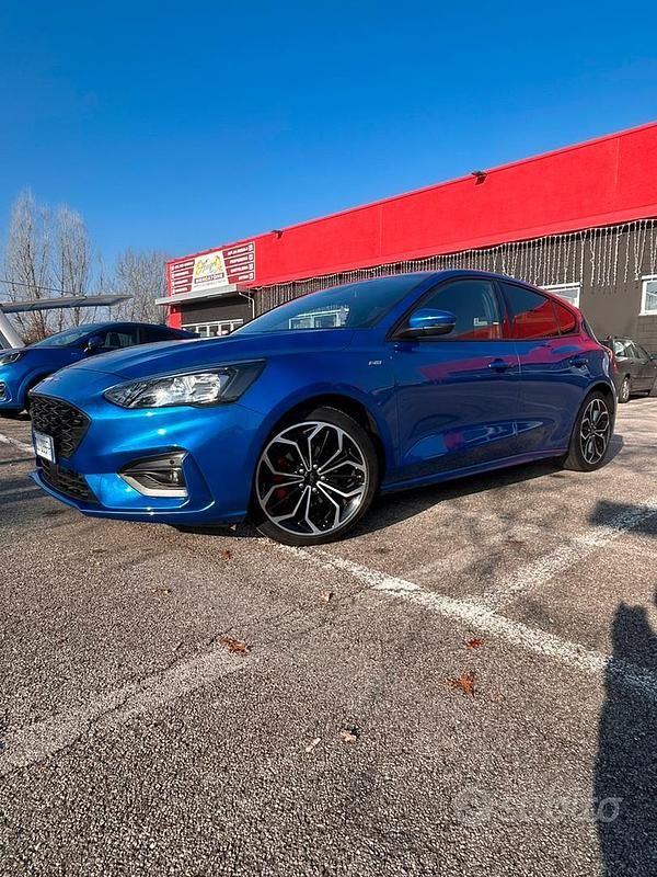 Usata Ford Focus ST-Line 2022 Blu Berlina