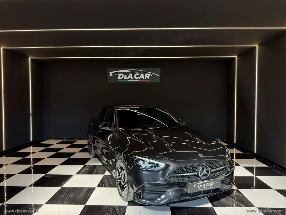 Usata Mercedes C220 AMG Line Premium 200 CV (147 kW) 2024 Grigio Berlina
