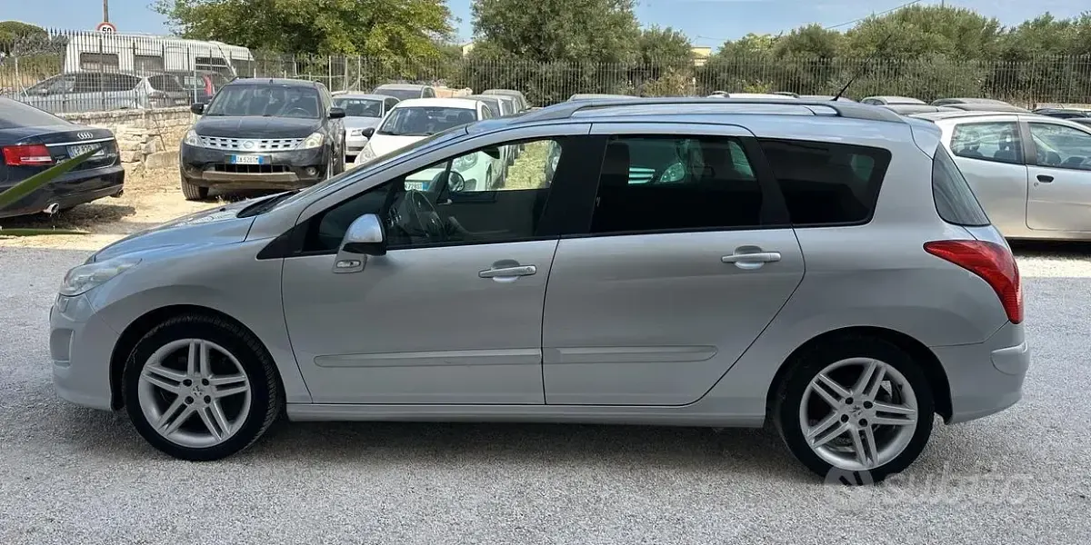 Usata Peugeot 308 110 CV (80 kW) 2010 Grigio Station wagon