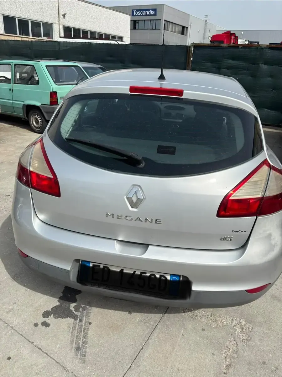 Usata Renault Mégane III 110 CV (80 kW) 2010 Argento Berlina